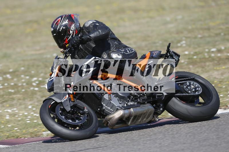/35 07.08.2026  Discover the Bike ADR/Race 3 rot/72